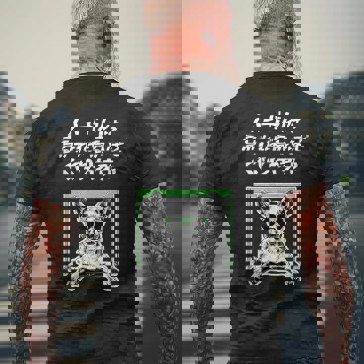 ハードルは高いほどくぐりやすい チワワ グッズ 犬 おもしろ 面白い ネタ 笑える メンズTシャツ バックプリント 高齢者への贈り物