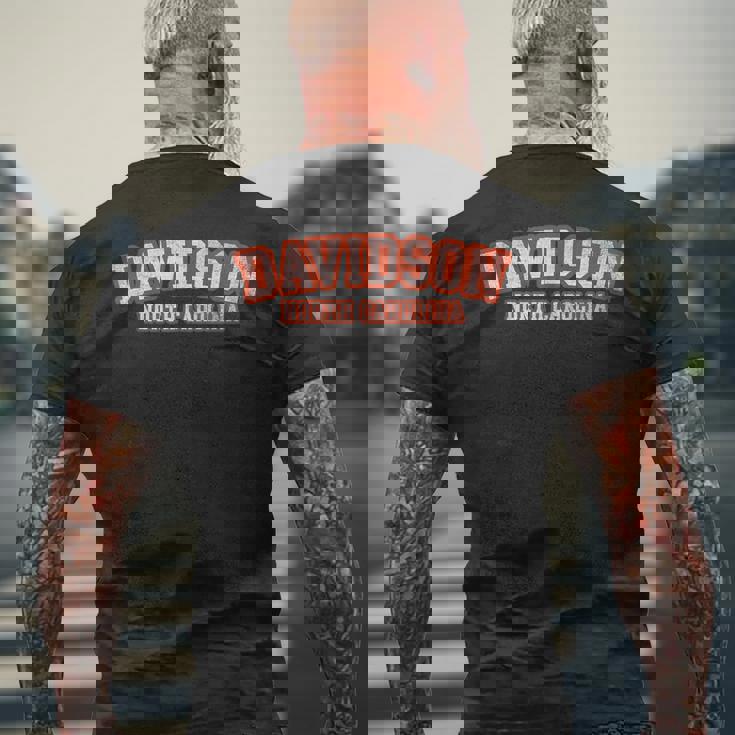 ハーレーダビッドソン ノースカロライナ アスレチック テキスト スポーツスタイル メンズTシャツ バックプリント 高齢者への贈り物