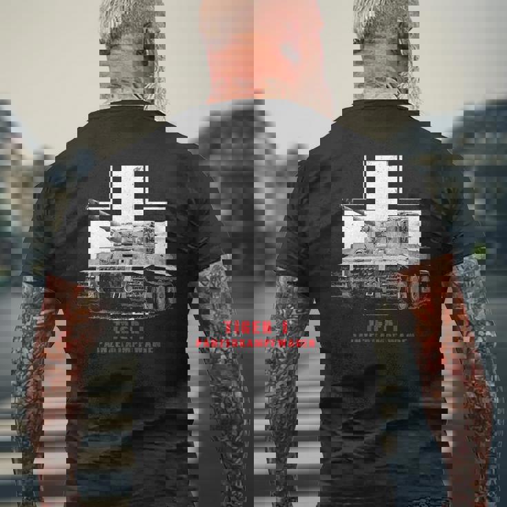 バトルタンクww2戦車タイガーi メンズTシャツ バックプリント 高齢者への贈り物