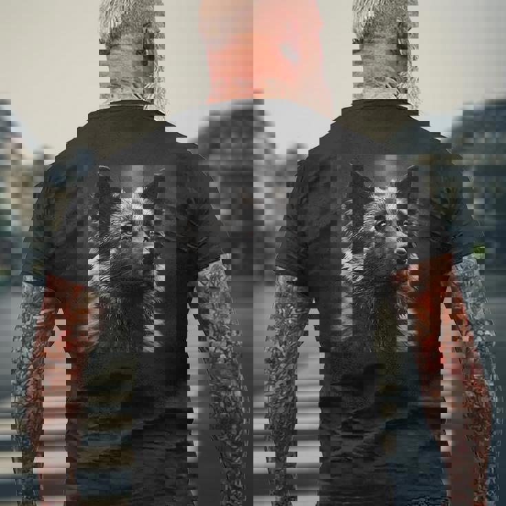 ビンテージ秋田犬 シネマティック写真 メンズTシャツ バックプリント 高齢者への贈り物