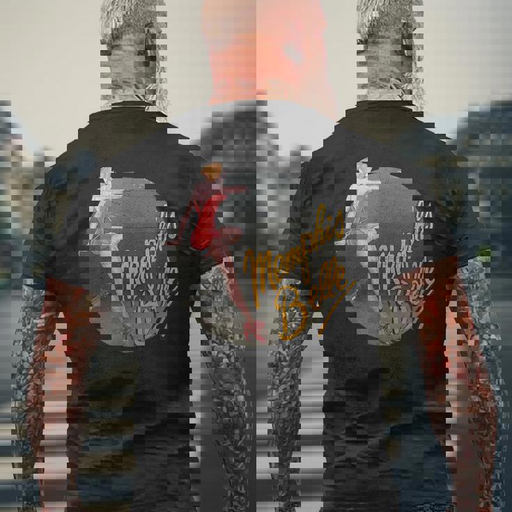 ピンナップガールww2 B-17フライングフォートレスメンフィス・ベル メンズTシャツ バックプリント 高齢者への贈り物