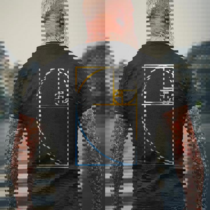 フィボナッチ 黄金比 幾何学 数学 メンズTシャツ バックプリント 高齢者への贈り物