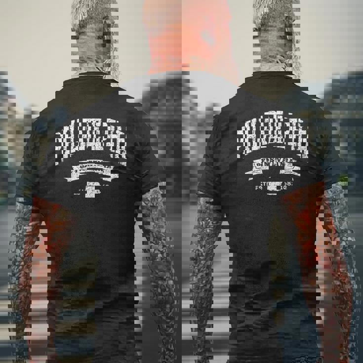 フィラデルフィア・フィリー City Of Brotherly Love Pa メンズTシャツ バックプリント 高齢者への贈り物