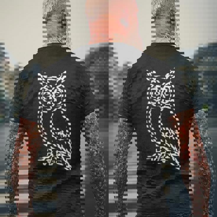 フクロウ ミニマリストバッジ パッチラインアート メンズTシャツ バックプリント 高齢者への贈り物