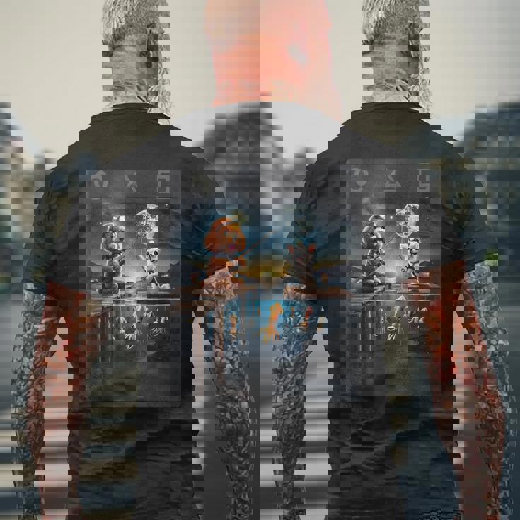 プードルとチワワのユニークなイカ釣りデザイン メンズTシャツ バックプリント 高齢者への贈り物