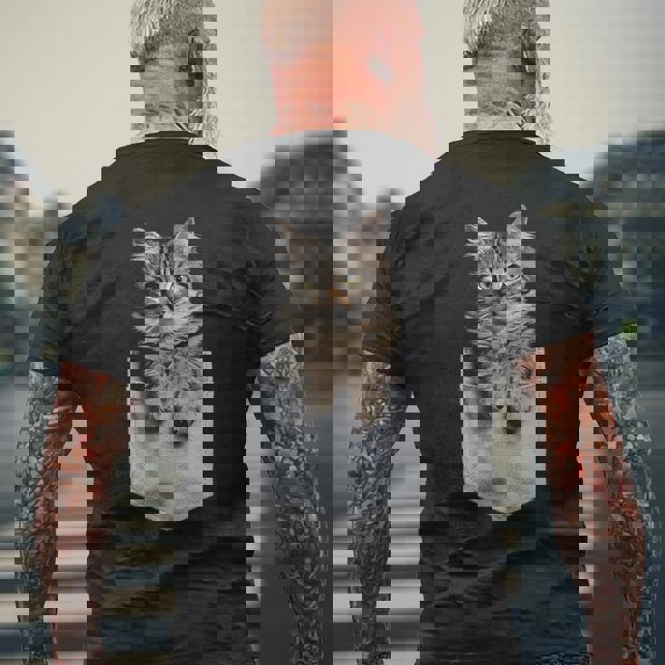 ポケットに入ったノルウェージャンフォレストキャット メンズTシャツ バックプリント 高齢者への贈り物