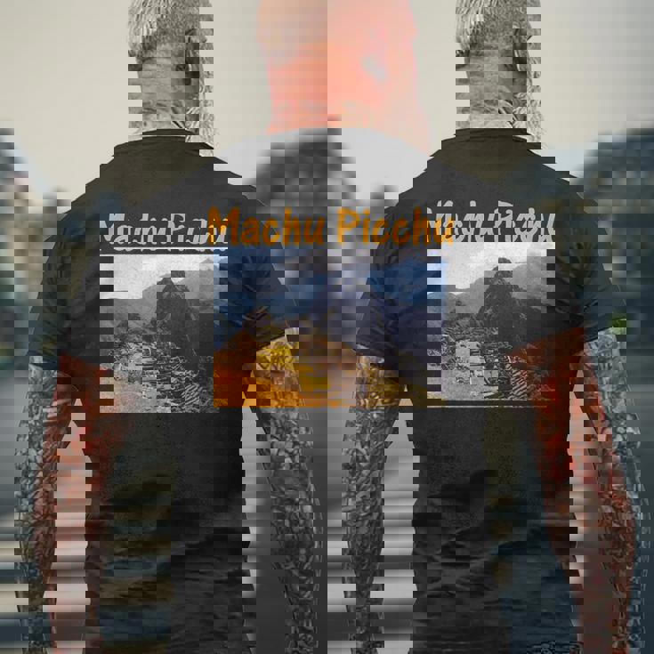 マチュピチュペルー遺跡 日の出 メンズTシャツ バックプリント 高齢者への贈り物