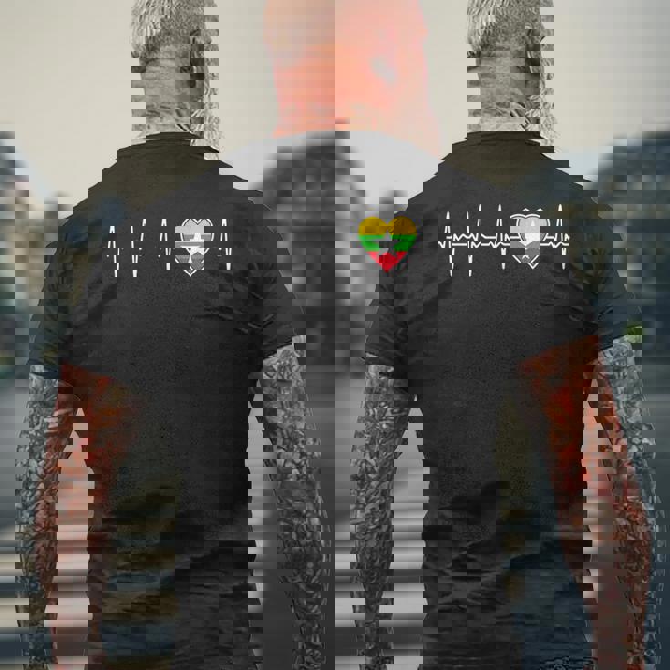 ミャンマー ハートビート ビルマ国旗とハート ラブ 家族 ビルマ メンズTシャツ バックプリント 高齢者への贈り物