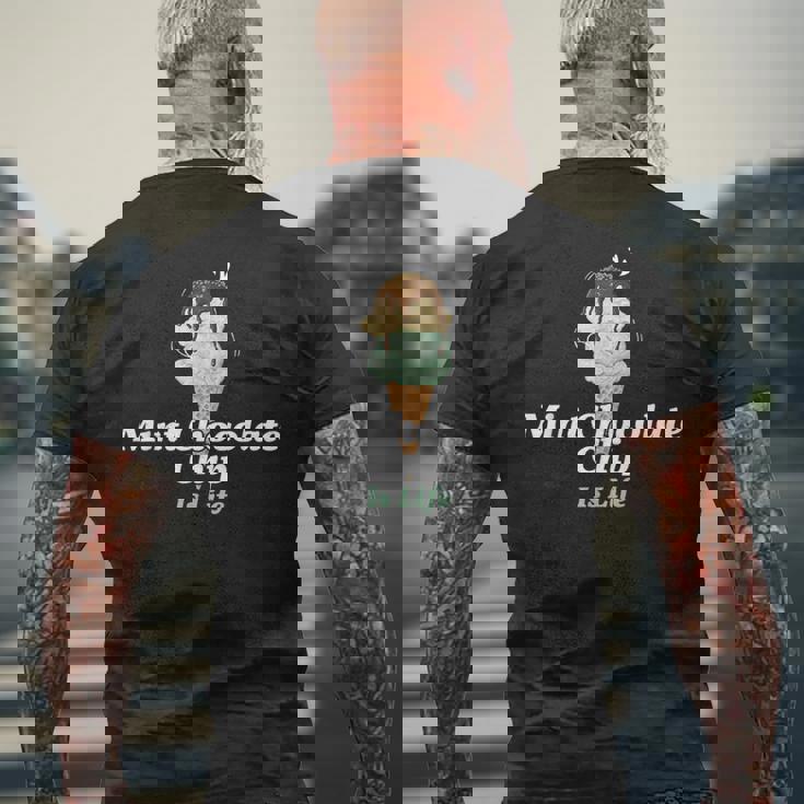 ミント・チョコレート・チップ・アイスクリームは人生だ メンズTシャツ バックプリント 高齢者への贈り物