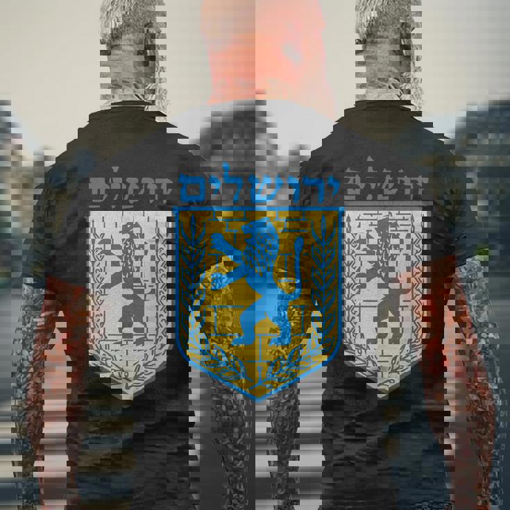 ユダヤのライオンギフト イスラエル ユダヤ人 エルサレム サイン ユダヤ人 ヘブライ語 メンズTシャツ バックプリント 高齢者への贈り物