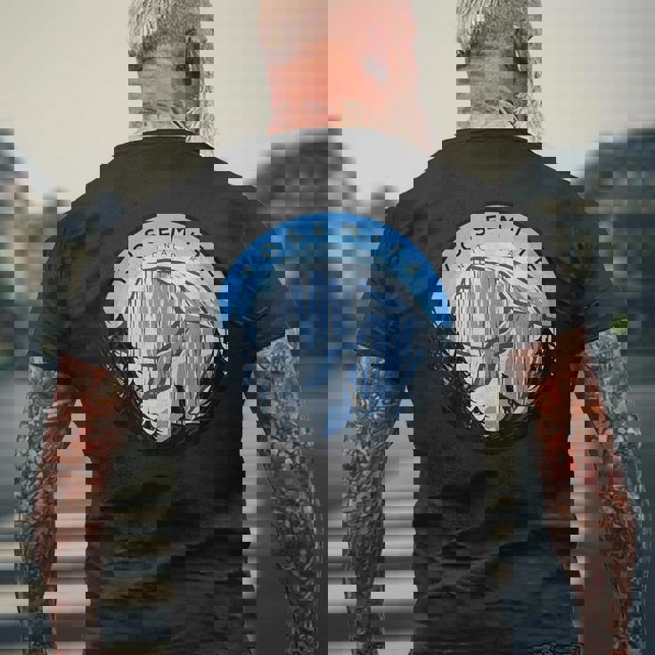 ヨセミテ国立公園 ハーフドーム ヴィンテージポスター スーベニア メンズTシャツ バックプリント 高齢者への贈り物