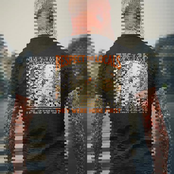 リスペクト Locals オポッサム スカンク アライグマ ハチミツ メンズTシャツ バックプリント 高齢者への贈り物