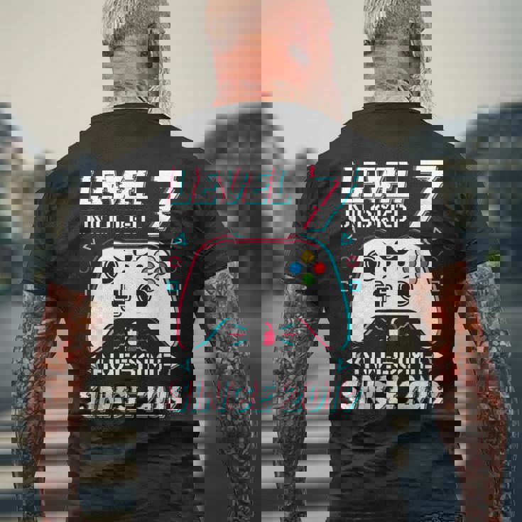 レベル 7 アンロック ビデオゲーム 7歳の誕生日 7歳の男の子 メンズTシャツ バックプリント 高齢者への贈り物