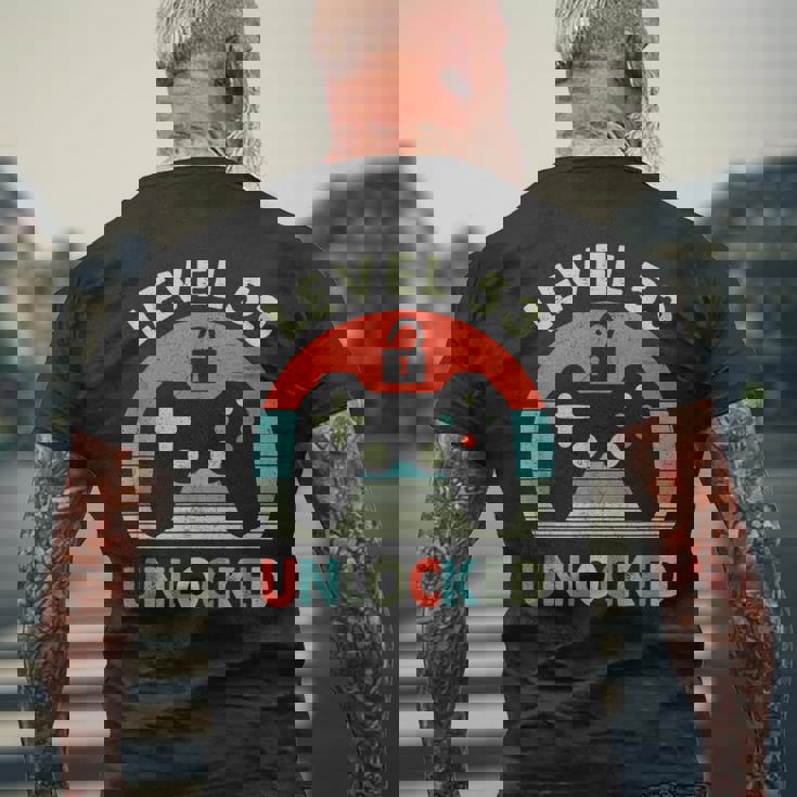 レベル53アンロック レトロヴィンテージゲーム53歳の誕生日ゲーマー メンズTシャツ バックプリント 高齢者への贈り物