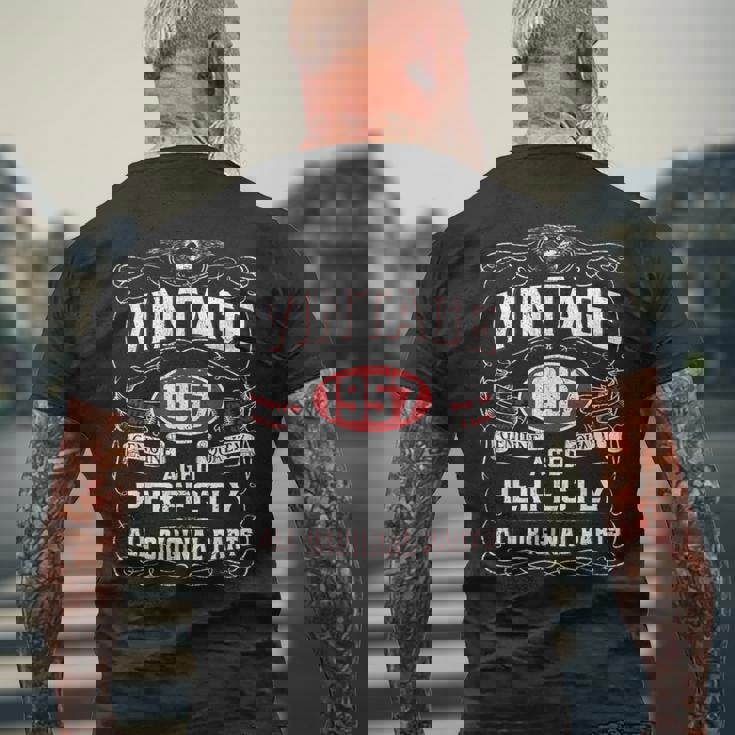 ヴィンテージ 1957年 還暦 66歳 1957年生まれ メンズTシャツ バックプリント 高齢者への贈り物