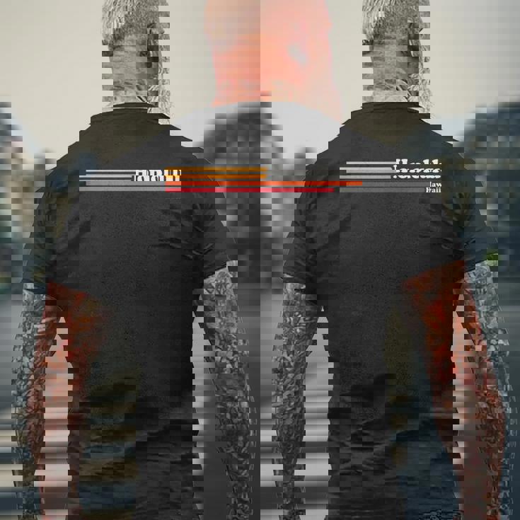 ヴィンテージ 1980年代グラフィックスタイル ホノルル ハワイ メンズTシャツ バックプリント 高齢者への贈り物