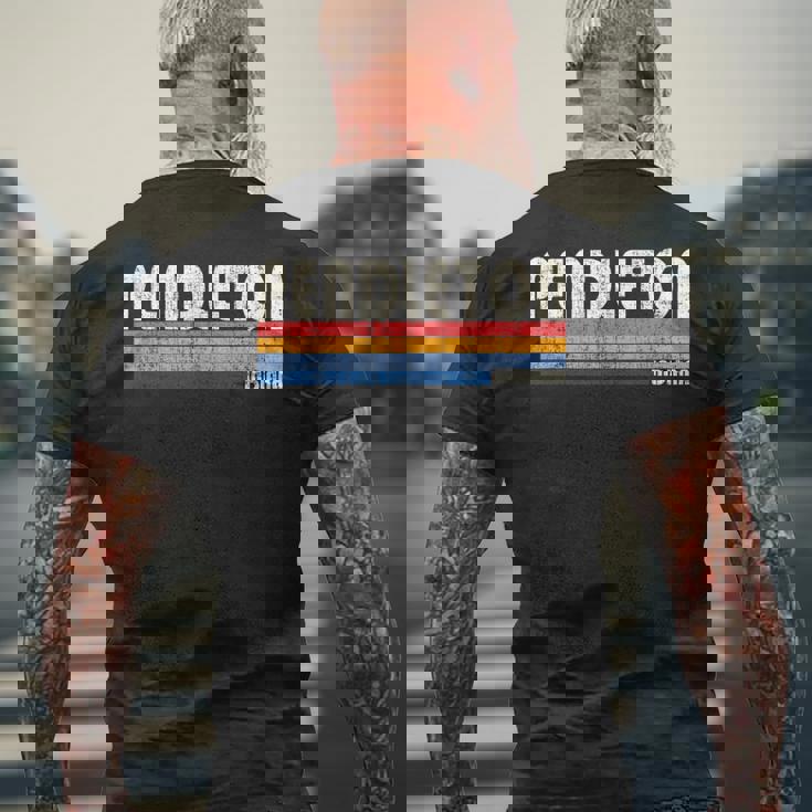 ヴィンテージ レトロ 70年代 80年代スタイル 故郷 ペンドルトン インディアナ州 メンズTシャツ バックプリント 高齢者への贈り物