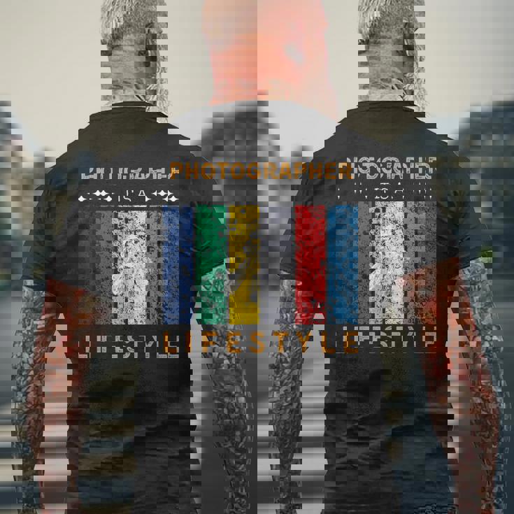 写真家 It's A Lifestyle おもしろtシャツ 写真好きのギフト メンズTシャツ バックプリント 高齢者への贈り物