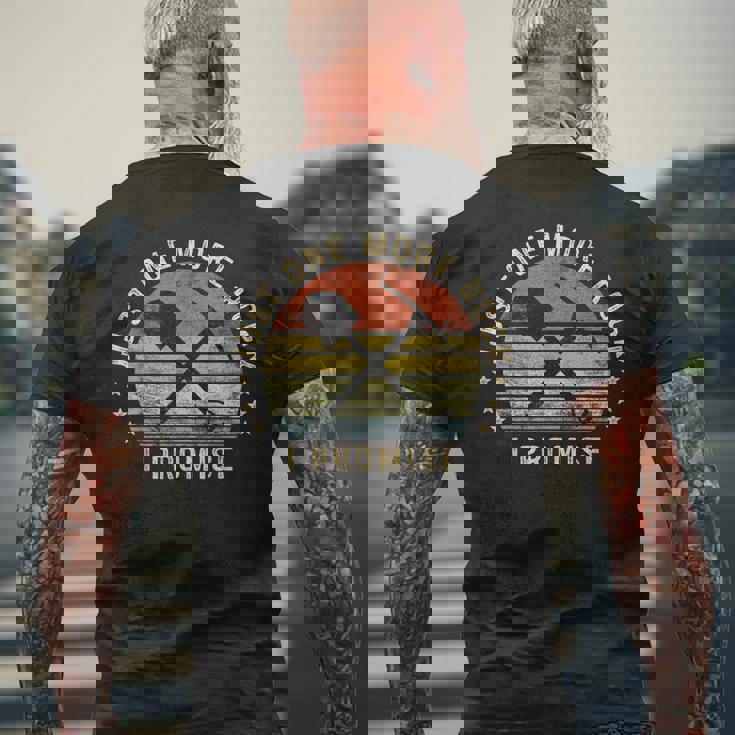 地質学ギフトジャストワンモアロックお約束おもしろ地質学者 メンズTシャツ バックプリント 高齢者への贈り物