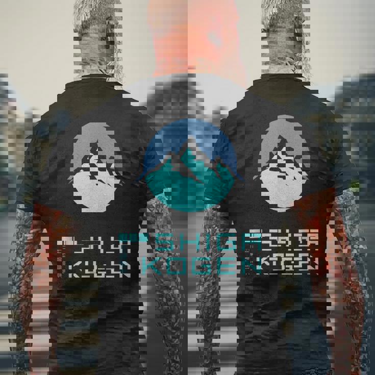 志賀高原スキー場higa Kogenkinowboard Japan メンズTシャツ バックプリント 高齢者への贈り物