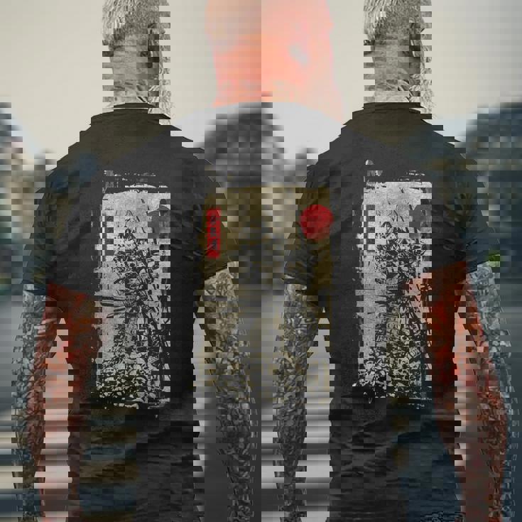 手描きの日本の侍 ヴィンテージ ソードマン アニメ 武士道 メンズTシャツ バックプリント 高齢者への贈り物