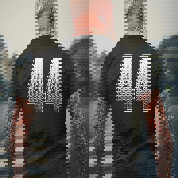 数字 番号 44 四十四 メンズTシャツ バックプリント 高齢者への贈り物