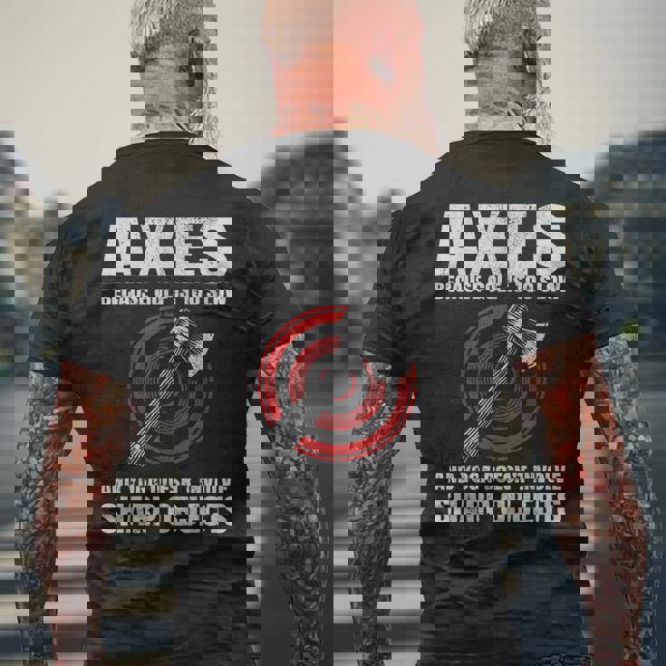 斧投げ ランバージャック ヨガ ゴルフ ファニー 斧投げ ブルズアイ メンズTシャツ バックプリント 高齢者への贈り物