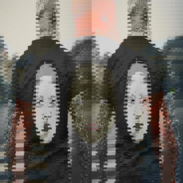 日本の能面 若女や若い女 メンズTシャツ バックプリント 高齢者への贈り物