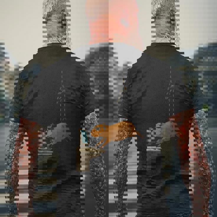 最高にクールなカピバラスパイインハイスト メンズTシャツ バックプリント 高齢者への贈り物