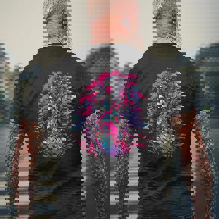 桜と芸者、サイバーパンク・イラストレーション メンズTシャツ バックプリント 高齢者への贈り物