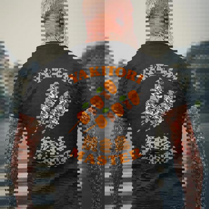 焼き鳥マスター 焼き鳥串 和漢字 Bbq メンズTシャツ バックプリント 高齢者への贈り物