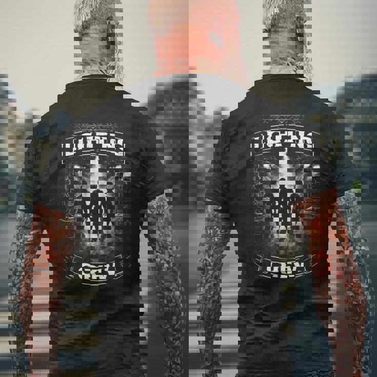 照明技術者 照明技術者 Lighting Crew メンズTシャツ バックプリント 高齢者への贈り物