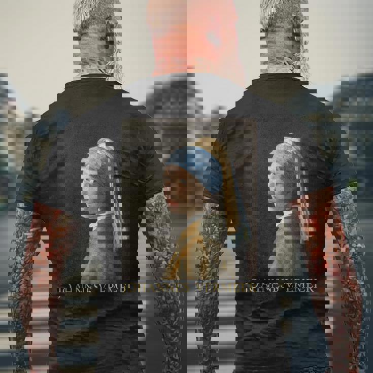 真珠の耳飾りの少女／フェルメール（記名）【世界の名画】Johannesermeer 美術館アート メンズTシャツ バックプリント 高齢者への贈り物