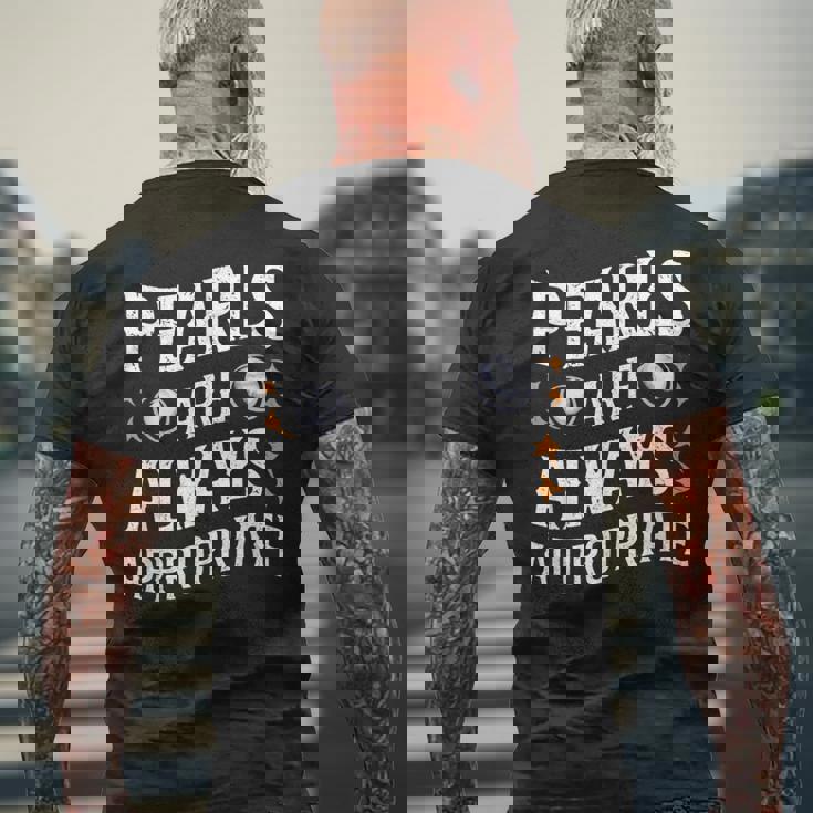 真珠はいつもふさわしい。ジャッキー・ケネディ メンズTシャツ バックプリント 高齢者への贈り物