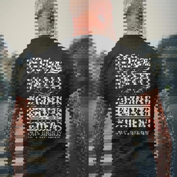 結婚60年-結婚60周年おめでとう メンズTシャツ バックプリント 高齢者への贈り物