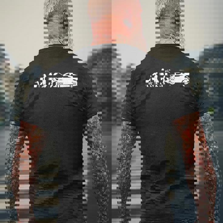 自動車整備士 おもしろ自動車工房 メカニック進化 メンズTシャツ バックプリント 高齢者への贈り物