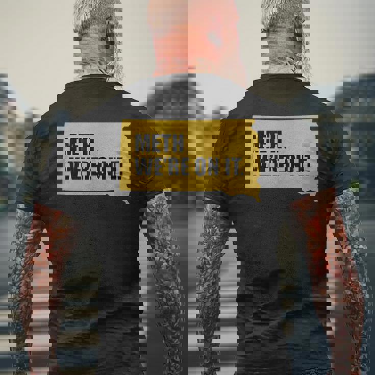 覚せい剤、やってるよ メンズTシャツ バックプリント 高齢者への贈り物