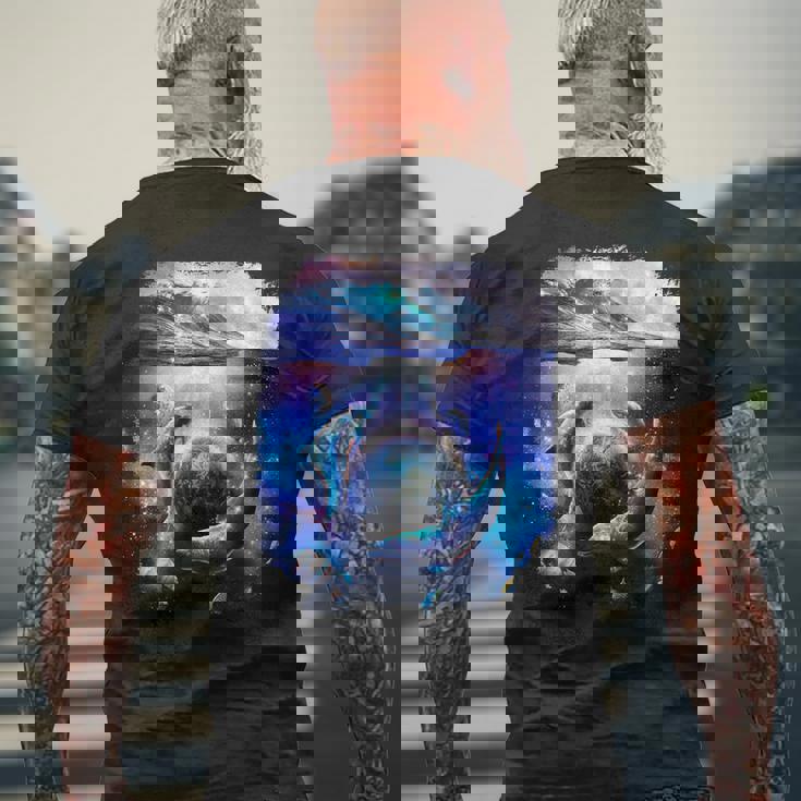 銀河 イルカ 宇宙 地球 海 メンズTシャツ バックプリント 高齢者への贈り物