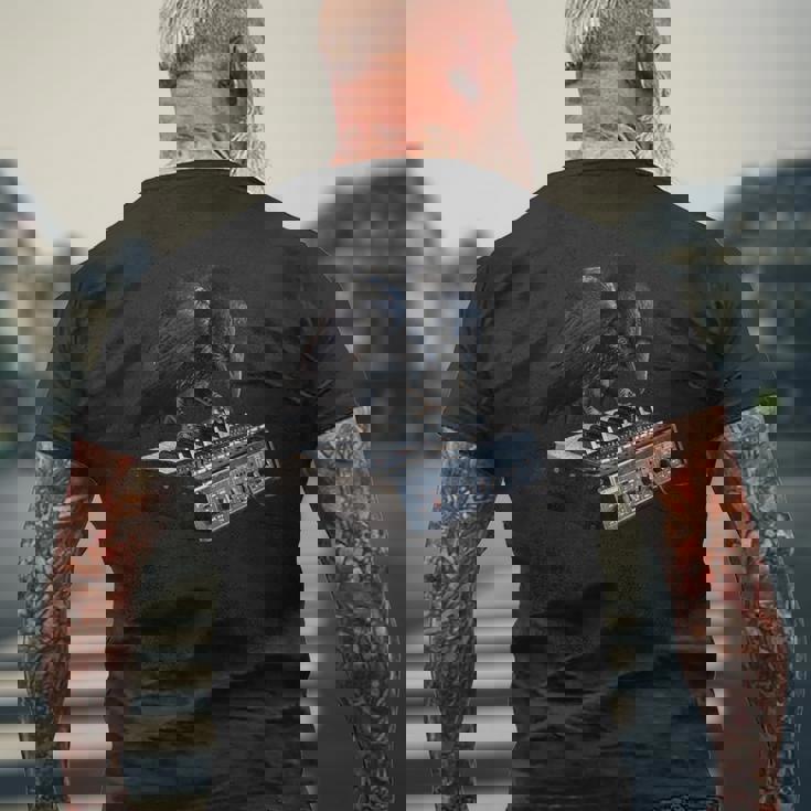 面白いtシャツ 鳥 カラス シンセサイザー メンズ グッズ おもしろ 面白い 服 ネタ バードウォッチング メンズTシャツ バックプリント 高齢者への贈り物