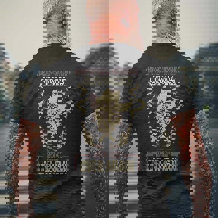 面白い幸せはガンスモークを何度も見ていることです メンズTシャツ バックプリント 高齢者への贈り物