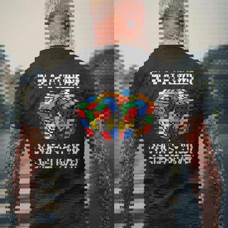 面白い数学愛好家ルービックキューブ愛好家数学教師 メンズTシャツ バックプリント 高齢者への贈り物