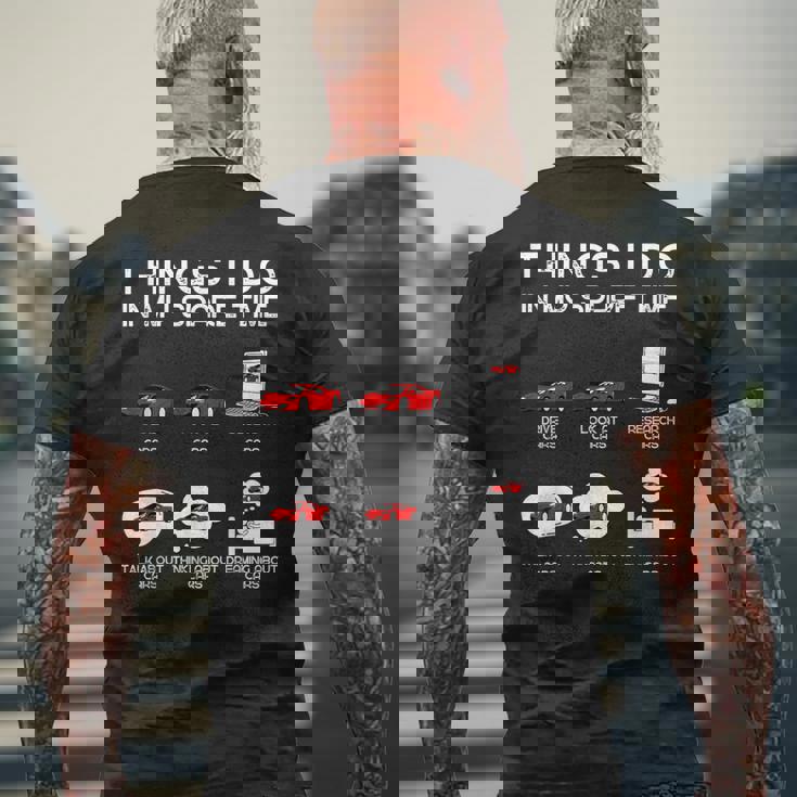 面白い車好き空き時間の車でやること メンズTシャツ バックプリント 高齢者への贈り物