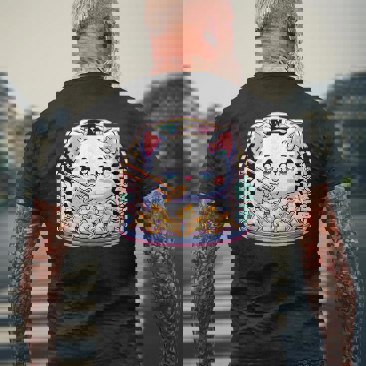 餃子、餃子を食べるカワイイ猫、餃子 メンズTシャツ バックプリント 高齢者への贈り物