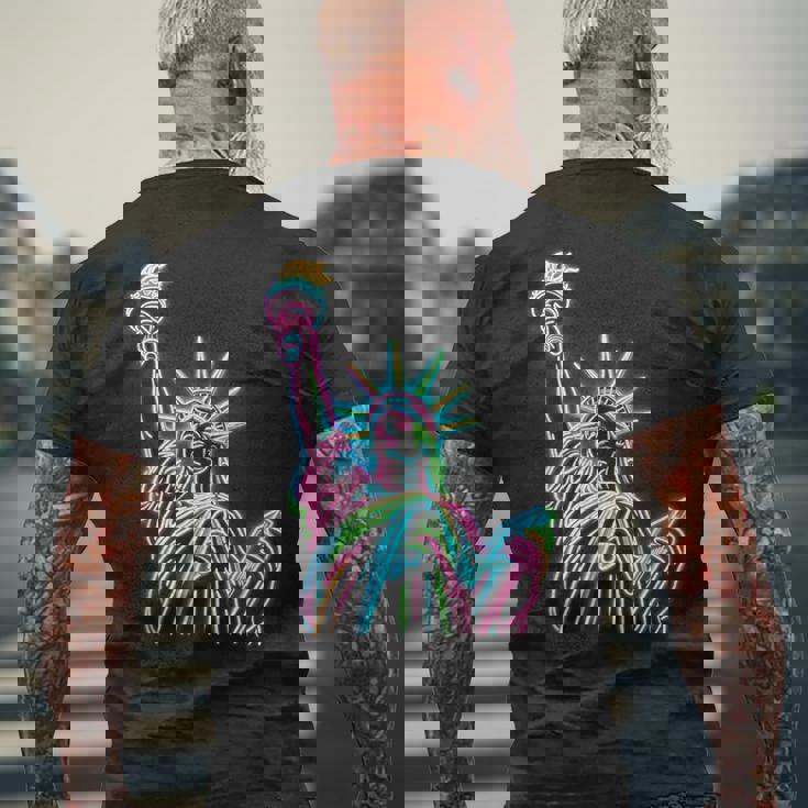 鮮やかな自由の女神tシャツ カラフルなアイコン メンズTシャツ バックプリント 高齢者への贈り物