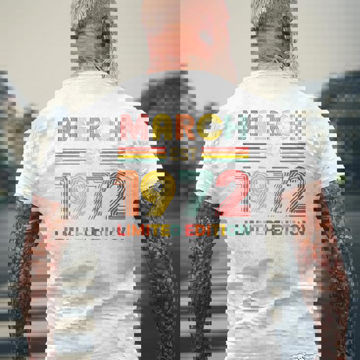 1972年3月日 誕生日 限定版 54歳 54歳 メンズTシャツ バックプリント 高齢者への贈り物