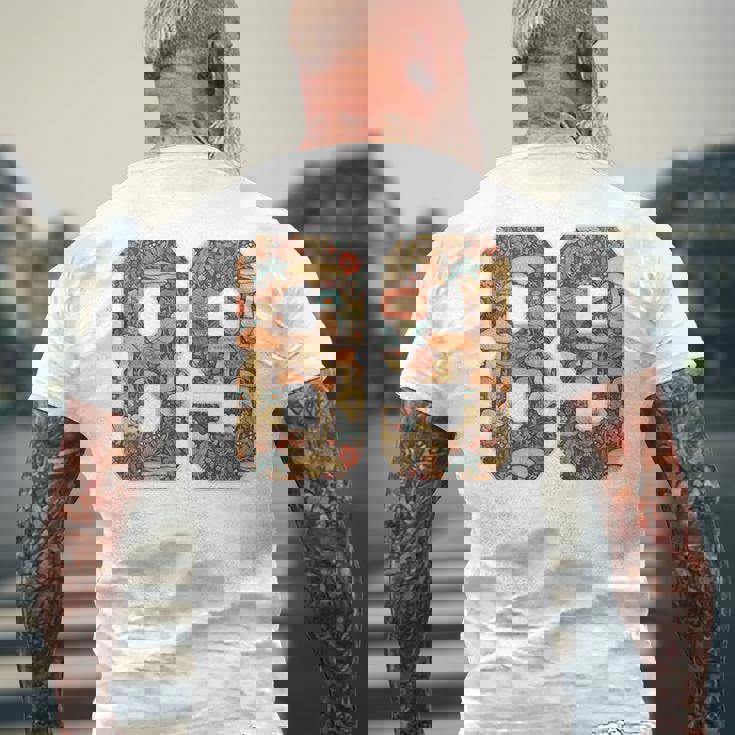 89 ナンバー コテージコア マッシュルーム レトロ フラワー裏側に メンズTシャツ バックプリント 高齢者への贈り物