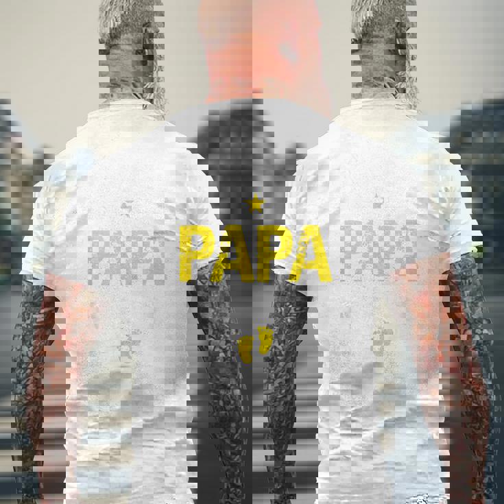 メンズ Promoted To Papa Est 2027Oon To Be Dad メンズTシャツ バックプリント 高齢者への贈り物