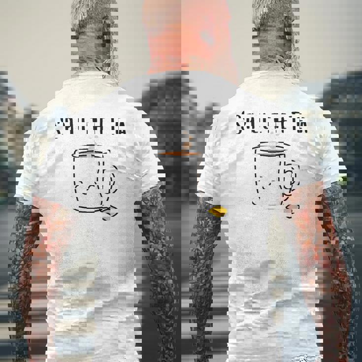 お茶をこぼす 友情 お茶好きの人 かわいい かわいい 湯呑み パーティー メンズTシャツ バックプリント 高齢者への贈り物