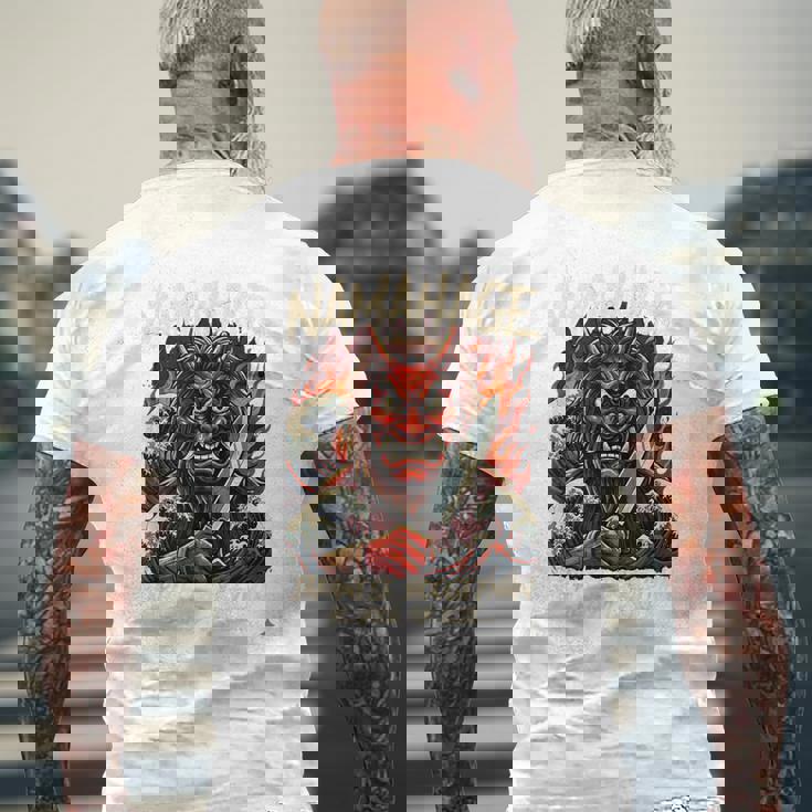 なまはげ 日本のブギーマン 、民話 妖怪 鬼 デーモン 波のアート メンズTシャツ バックプリント 高齢者への贈り物