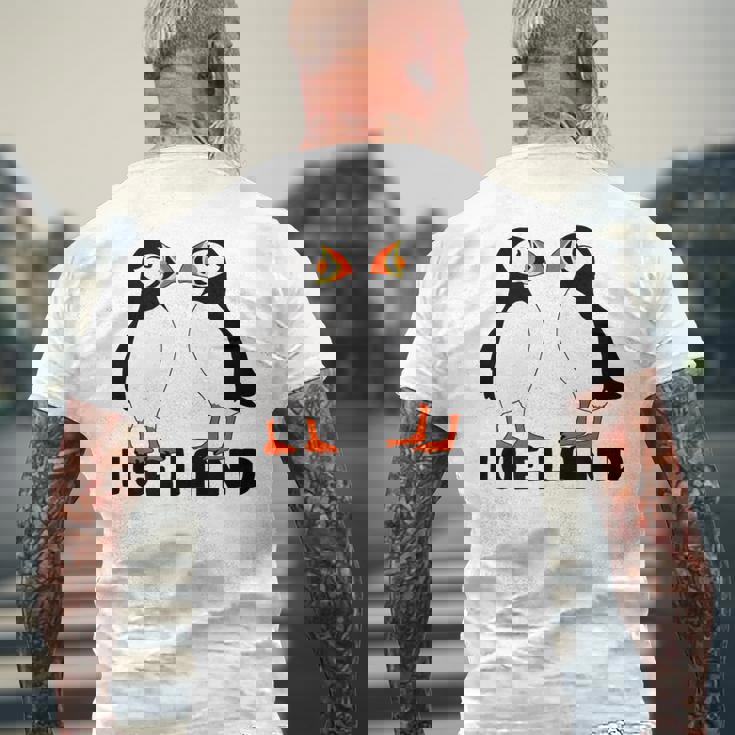 アイスランドのキュートなパフィン2個 メンズTシャツ バックプリント 高齢者への贈り物